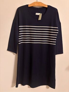 24/7 Maurices NWT Soft Knit Navy White Dress